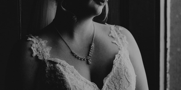 Hochzeitsfotos - Videografie buchbar - Vettweiß - Brautportrait - Magda Maria Photography