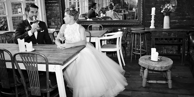Hochzeitsfotos - Art des Shootings: Trash your Dress - Soest - sarah elspass