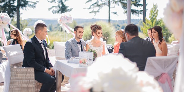 Hochzeitsfotos - Copyright und Rechte: Bilder kommerziell nutzbar - Birken-Honigsessen - Viktoria Popova