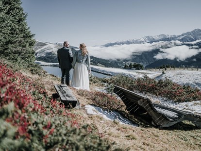Hochzeitsfotos - Fotobox alleine buchbar - Oberammergau - Winterhochzeit in Gerlos - Shots Of Love - Barbara Weber Photography