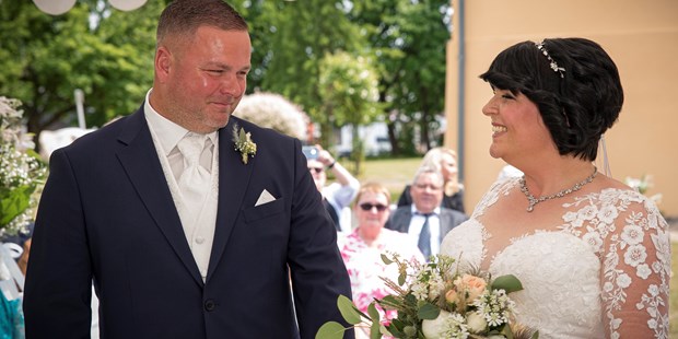 Hochzeitsfotos - Copyright und Rechte: Bilder auf Social Media erlaubt - Brandenburg Nord - FotoFrank