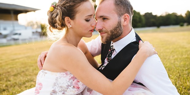 Hochzeitsfotos - Copyright und Rechte: Bilder auf Social Media erlaubt - Weinviertel - Lukas Bezila
