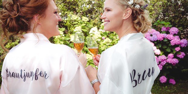 Hochzeitsfotos - Copyright und Rechte: Bilder auf Social Media erlaubt - Nordrhein-Westfalen - Monika Günther