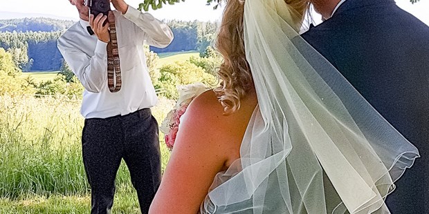 Hochzeitsfotos - Copyright und Rechte: Bilder auf Social Media erlaubt - Sachsen-Anhalt Süd - Norbert Sander - Fotograf