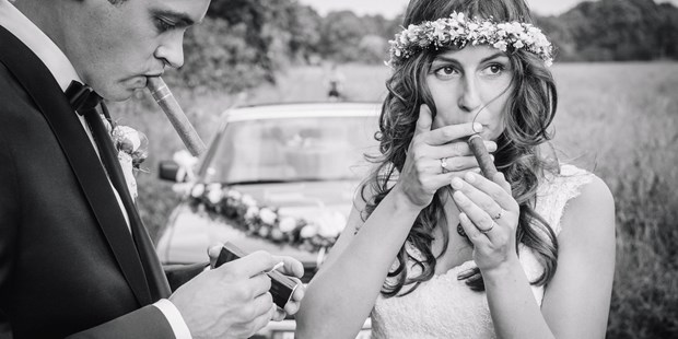 Hochzeitsfotos - Fotobox mit Zubehör - Hochzeit im Blick