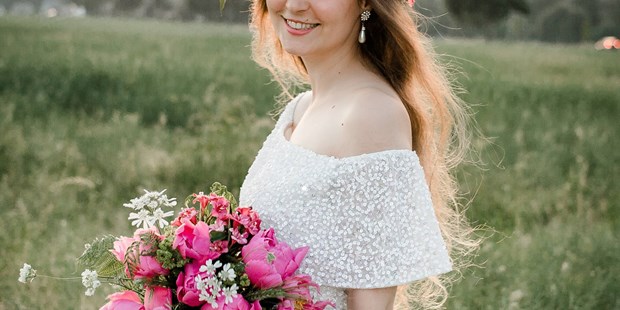 Hochzeitsfotos - Fotobox mit Zubehör - Grimma - Braut shooting - Jennifer & Michael Photography