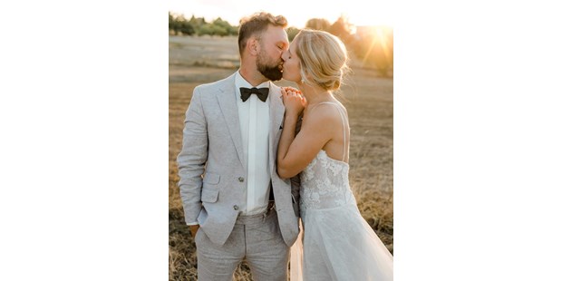Hochzeitsfotos - Copyright und Rechte: Bilder auf Social Media erlaubt - Sachsen - Sonnenuntergang - Jennifer & Michael Photography