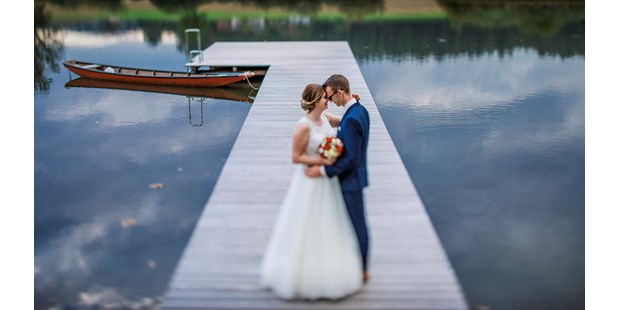 Hochzeitsfotos - Copyright und Rechte: Bilder auf Social Media erlaubt - Graz - Markus Jöbstl Photographer