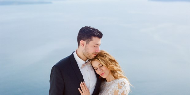Hochzeitsfotos - Videografie buchbar - Birken-Honigsessen - Hochzeit in Santorini, Griechenland - Tu Nguyen Wedding Photography
