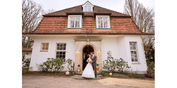 Hochzeitsfotos - Copyright und Rechte: Bilder auf Social Media erlaubt - Emsland, Mittelweser ... - Alex & Natalya Photography