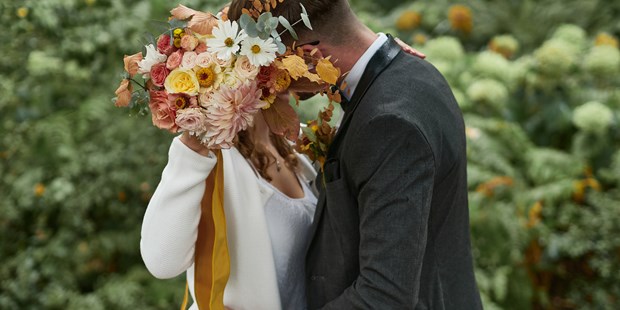Hochzeitsfotos - Fotobox mit Zubehör - Tirol - Brautpaarshooting - Lars Boob