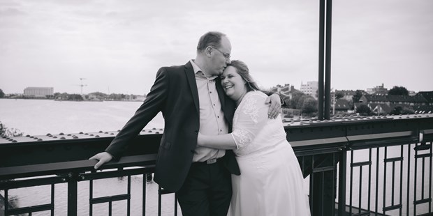 Hochzeitsfotos - Copyright und Rechte: Bilder auf Social Media erlaubt - Nordseeküste - Rico Lipinski