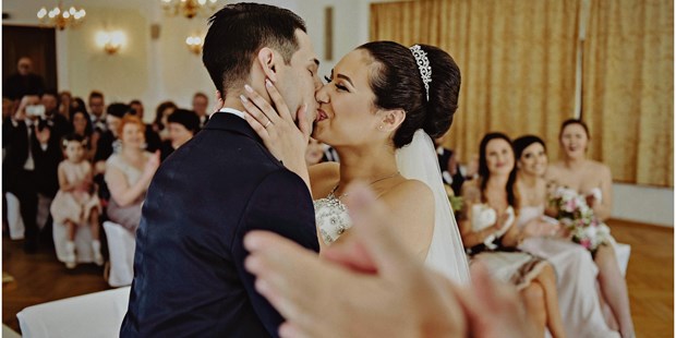 Hochzeitsfotos - Copyright und Rechte: Bilder auf Social Media erlaubt - Schwaben - Andrea Basile