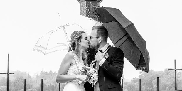 Hochzeitsfotos - Copyright und Rechte: Bilder auf Social Media erlaubt - Schwaben - Valeria Akerlund