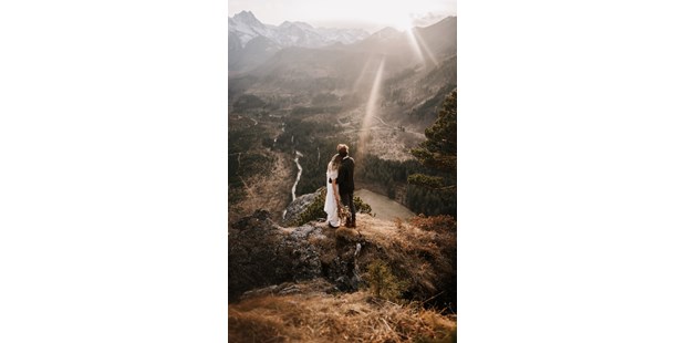 Hochzeitsfotos - Wels (Wels) - After-Wedding-Shooting am Berg im Salzkammergut in Oberösterreich - Kosia Photography