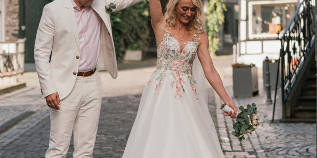 Hochzeitsfotos - Videografie buchbar - Vettweiß - Tanja Kioschis 