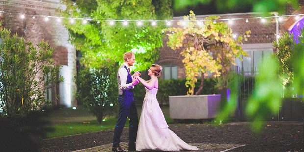 Hochzeitsfotos - Art des Shootings: 360-Grad-Fotografie - Deutschland - emotionale und authentische Hochzeitsfotografie. 
Mehr auf www.hamidan.de - Gülten Hamidanoglu