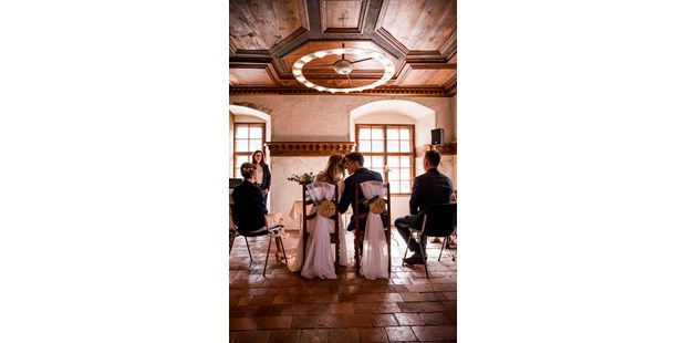 Hochzeitsfotos - zweite Kamera - Bichlbach - Bei einer wunderschönen Hochzeit im Jonas Schlössle durfte ich das Ehepaar Jäger begleiten. - Glücksbild Fotografie