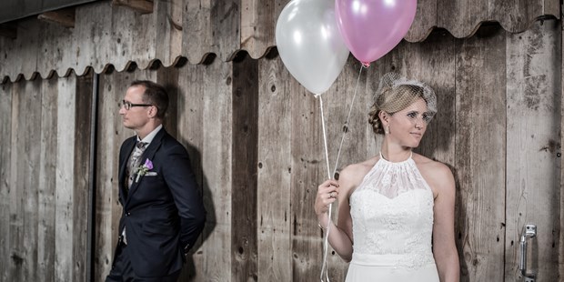 Hochzeitsfotos - zweite Kamera - Darmstadt - Uns sind Emotionen und Stil wichtig - und unsere Brautpaare wissen genau dies an unseren Bildern zu schätzen. Danke für nun viele Jahre echtes Lachen und pures Glück! Danke! - sho fotografie