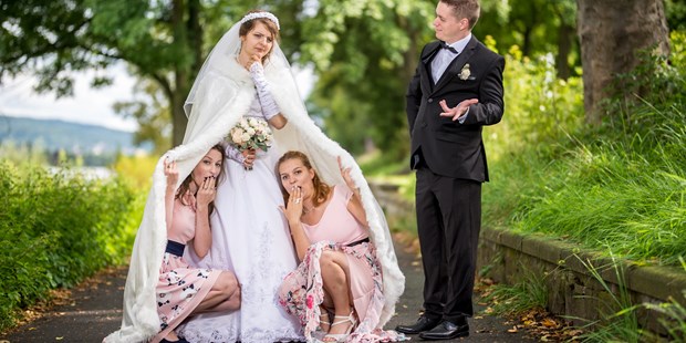 Hochzeitsfotos - Berufsfotograf - Bayern - Brautpaar Shooting am Rhein - Pipparazzi 