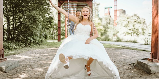 Hochzeitsfotos - Art des Shootings: Trash your Dress - Zerf - Hochzeitsfotografie Larberg