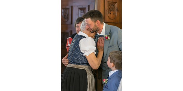 Hochzeitsfotos - Art des Shootings: Fotostory - Tiroler Unterland - Ein sehr emotionaler Moment! - Sabrina Hohn