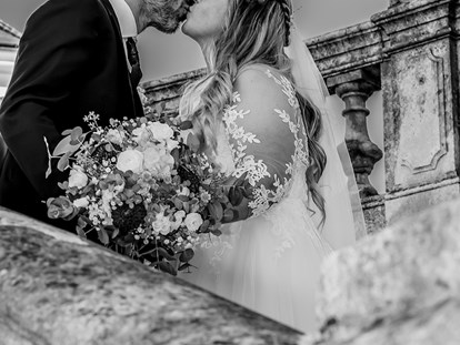 Hochzeitsfotos - Fotobox mit Zubehör - Mannswörth - Wedding Paradise e.U. Professional Wedding Photographer