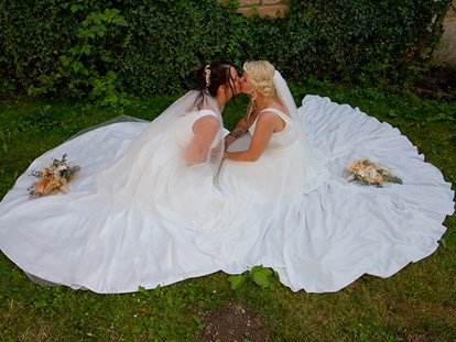 Hochzeitsfotos - Fotobox mit Zubehör - Studenzen - Wedding Paradise e.U. Professional Wedding Photographer