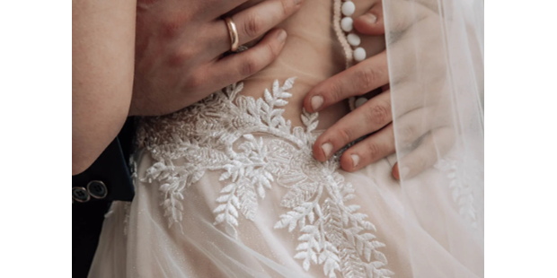 Hochzeitsfotos - Copyright und Rechte: Bilder kommerziell nutzbar - Bled - Brautkleid - Melanie Timm