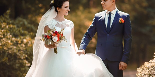 Hochzeitsfotos - Copyright und Rechte: Bilder auf Social Media erlaubt - Deutschland - SiMeos - authentische Hochzeitsfotografie