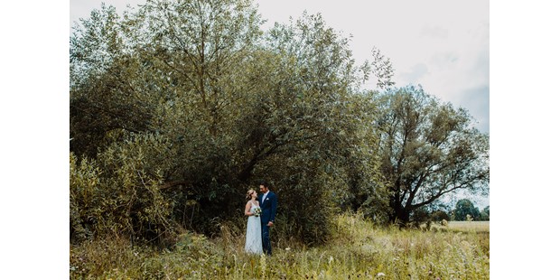 Hochzeitsfotos - Copyright und Rechte: Bilder auf Social Media erlaubt - Elbeland - Carolin Kotte