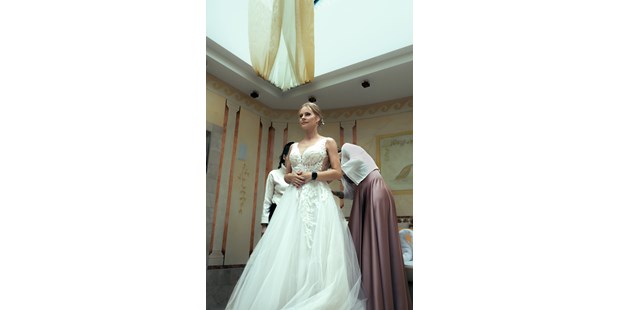 Hochzeitsfotos - Art des Shootings: Trash your Dress - Biesenthal - Dennis Vorpahl Photography