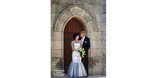 Hochzeitsfotos - Fotobox mit Zubehör - Marlow - Fotoshooting am Schloss von Schwerin - BALZEREK, REINHARD