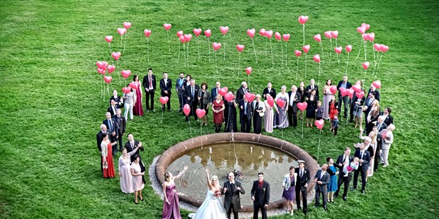 Hochzeitsfotos - Copyright und Rechte: Bilder auf Social Media erlaubt - Baden-Württemberg - amnesia-wedding