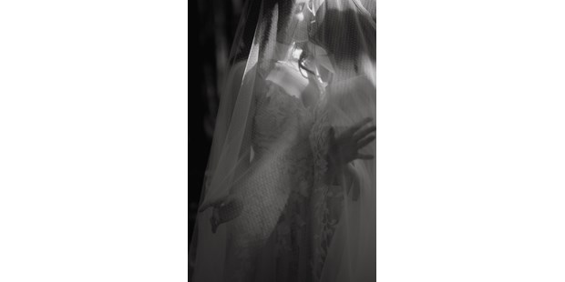 Hochzeitsfotos - Copyright und Rechte: keine Vervielfältigung erlaubt - Lunz am See - Brautfotos Hochzeit in Österreich  - RABENSCHWARZ ART