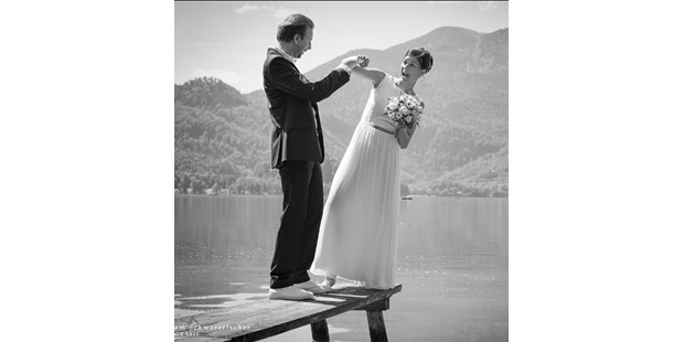 Hochzeitsfotos - Copyright und Rechte: keine Vervielfältigung erlaubt - Telfs - Fotografin Miriam Schwarzfischer 