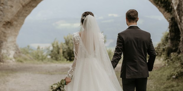 Hochzeitsfotos - Art des Shootings: Trash your Dress - Spittal an der Drau - Yasemin Güven Photography 