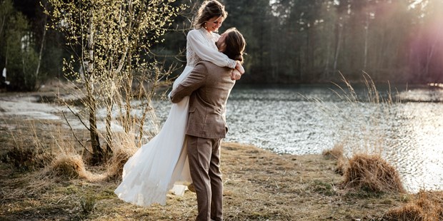 Hochzeitsfotos - Copyright und Rechte: Bilder auf Social Media erlaubt - Sachsen - Freyas Fine Weddings