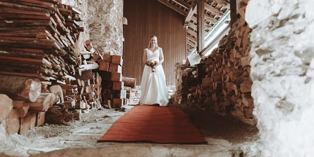 Hochzeitsfotos - Art des Shootings: Trash your Dress - Kärnten - DerLackner