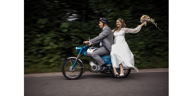 Hochzeitsfotos - Art des Shootings: Trash your Dress - Bad Doberan - Hochzeitsfotograf Helge Peters - Mo´s Fotostudio