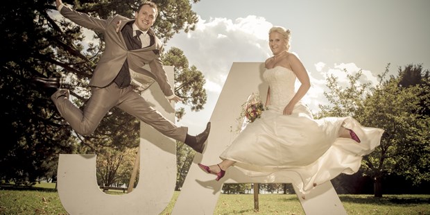 Hochzeitsfotos - Copyright und Rechte: Bilder dürfen bearbeitet werden - Oberösterreich - JA, Makus, wir wollen DICH als Hochzeitsfotografen - Markus Nitsche Fotografie