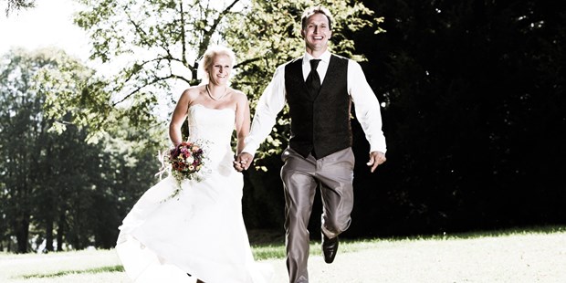 Hochzeitsfotos - Copyright und Rechte: Bilder dürfen bearbeitet werden - Hausruck - Markus Nitsche Fotografie