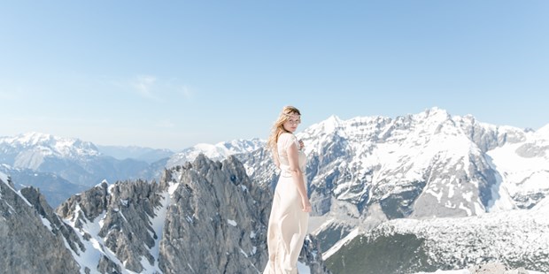 Hochzeitsfotos - Art des Shootings: Portrait Hochzeitsshooting - Arzl im Pitztal - Nordkette Innsbruck - Stefanie Fiegl Photography&Arts