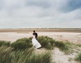 Hochzeitsfotograf: After Wedding Fotoshoot an der dänischen Nordseeküste auf Rømø. ©quirin photography - quirin photography