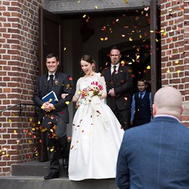 Hochzeitsfotograf: Auszug aus der Kirche - Marvin Glodek