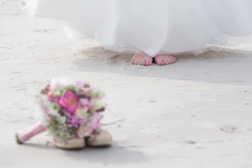 Hochzeitsfotograf: Braut am Strand - Fotografie Kunze - Die Fotomanufaktur in St. Peter-Ording