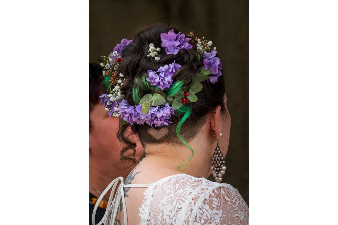 Hochzeitsfotograf: Die Braut, die Königin des Tages mit einem sehr schön geflochtenem Kopfschmuck - Markus Eymann