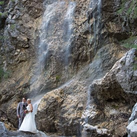 Hochzeitsfotograf: Trash my dress oder After Wedding am Wasserfall - Markus Nitsche Fotografie