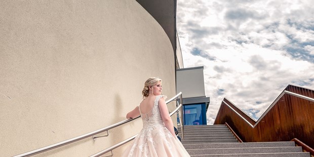 Hochzeitsfotos - Art des Shootings: Trash your Dress - Bad Häring - JB_PICTURES