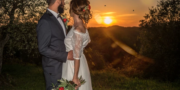 Hochzeitsfotos - Art des Shootings: Trash your Dress - Lehen (Telfs) - Sonnenuntergang in der Toskana - JB_PICTURES